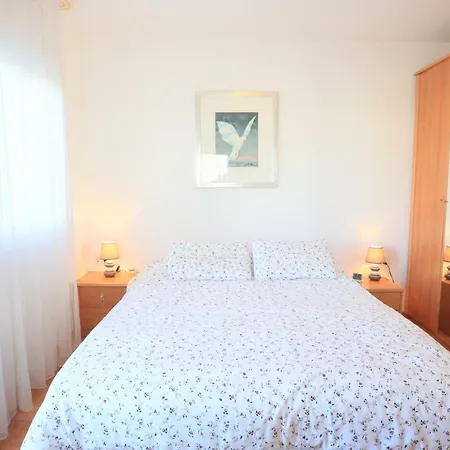 Holiday home Costa Zefir *