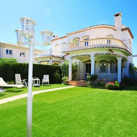 Holiday home Costa Zefir