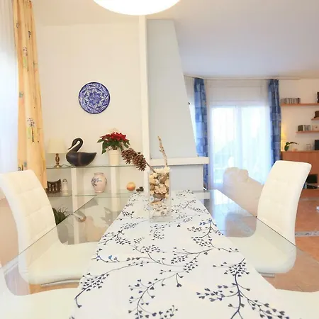 Costa Zefir Holiday home *